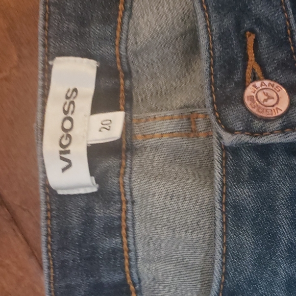 Vigoss 20W Jagger Skinny Distressed Jeans NWOT - Picture 3 of 6